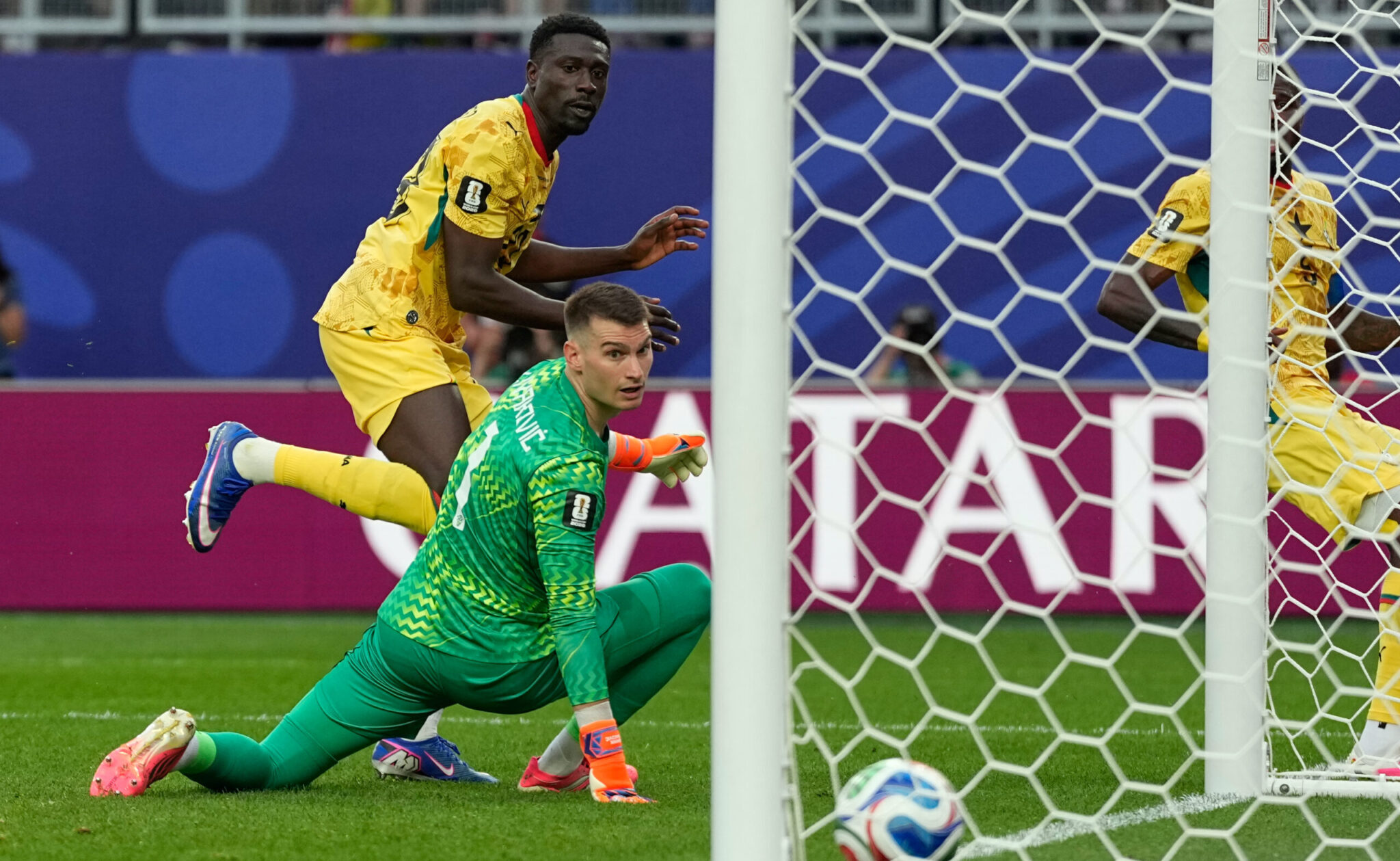 Derik Lukassen's goal in Ghana's defeat… that secured their advancement (VIDEO)