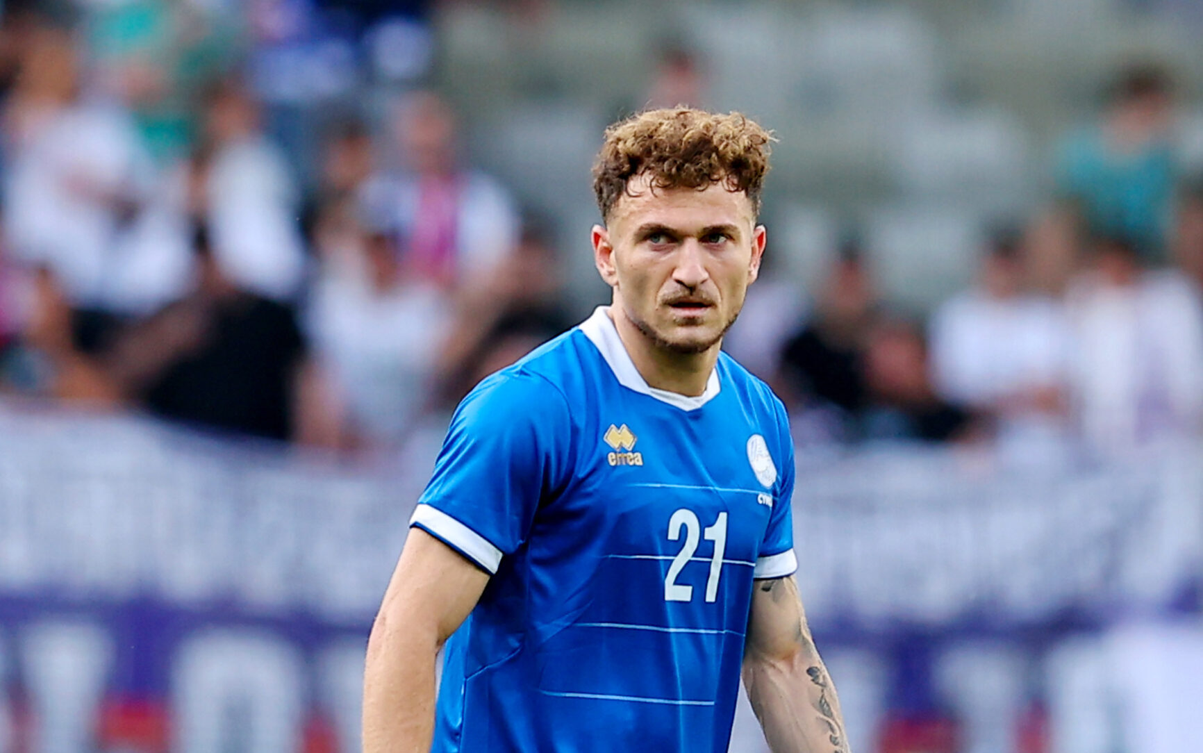 "APOEL, Paphos FC, and Saudi Arabia are interested in Tzionis"