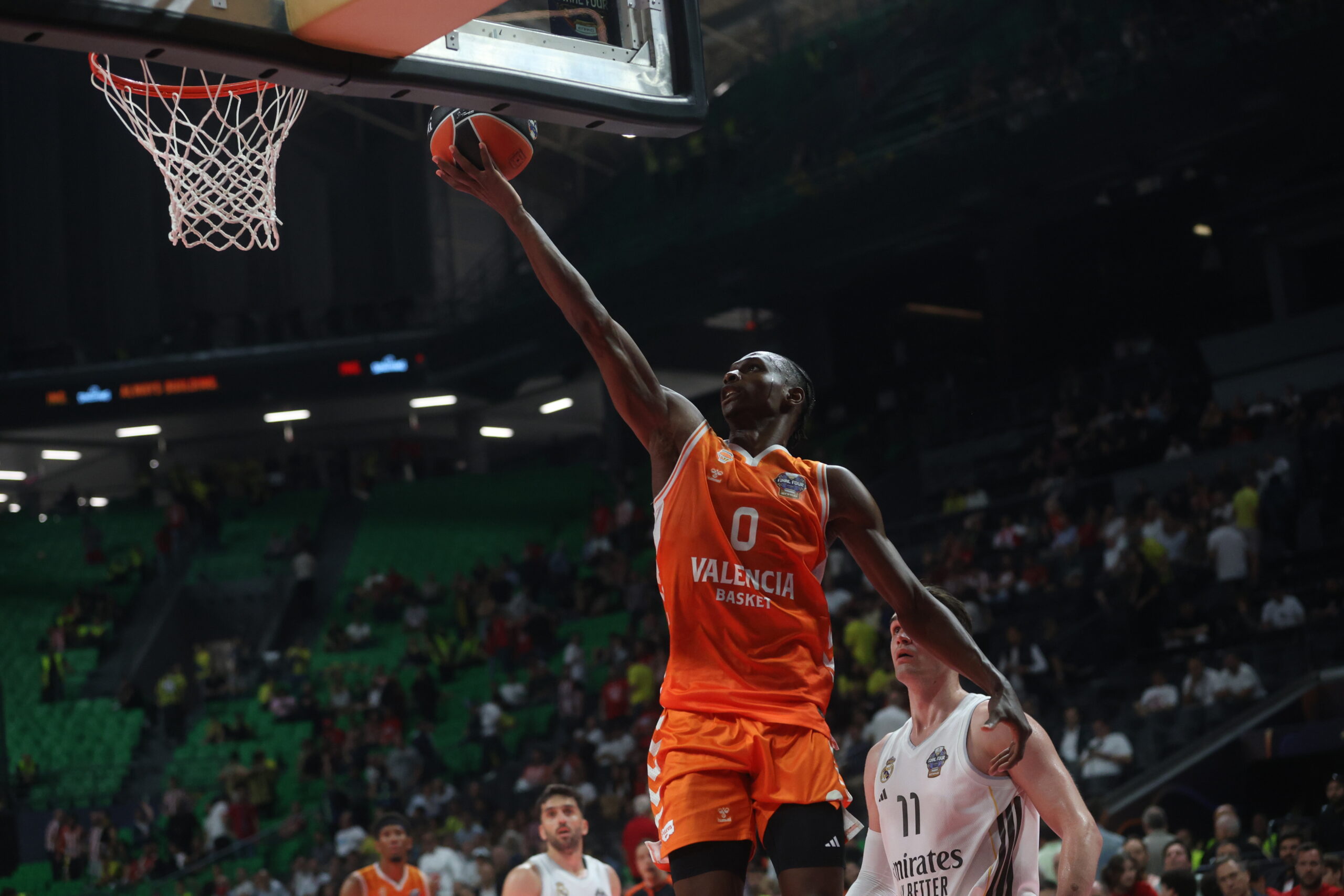 Spanish media: “Panathinaikos pays the buyout clause to Valencia and signs Badiou—Here’s his contract”