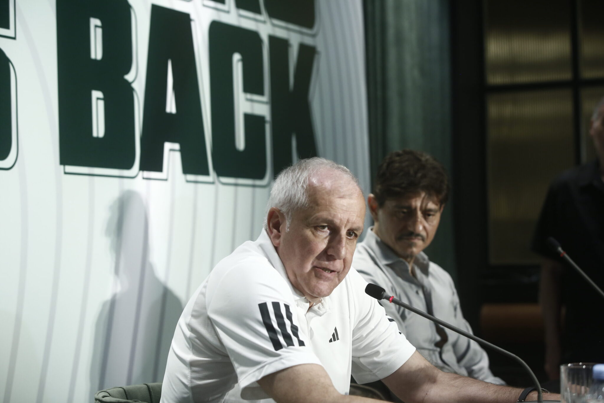 Obradović: “If you’re not feeling well, don’t practice—the team comes first” (VIDEO)