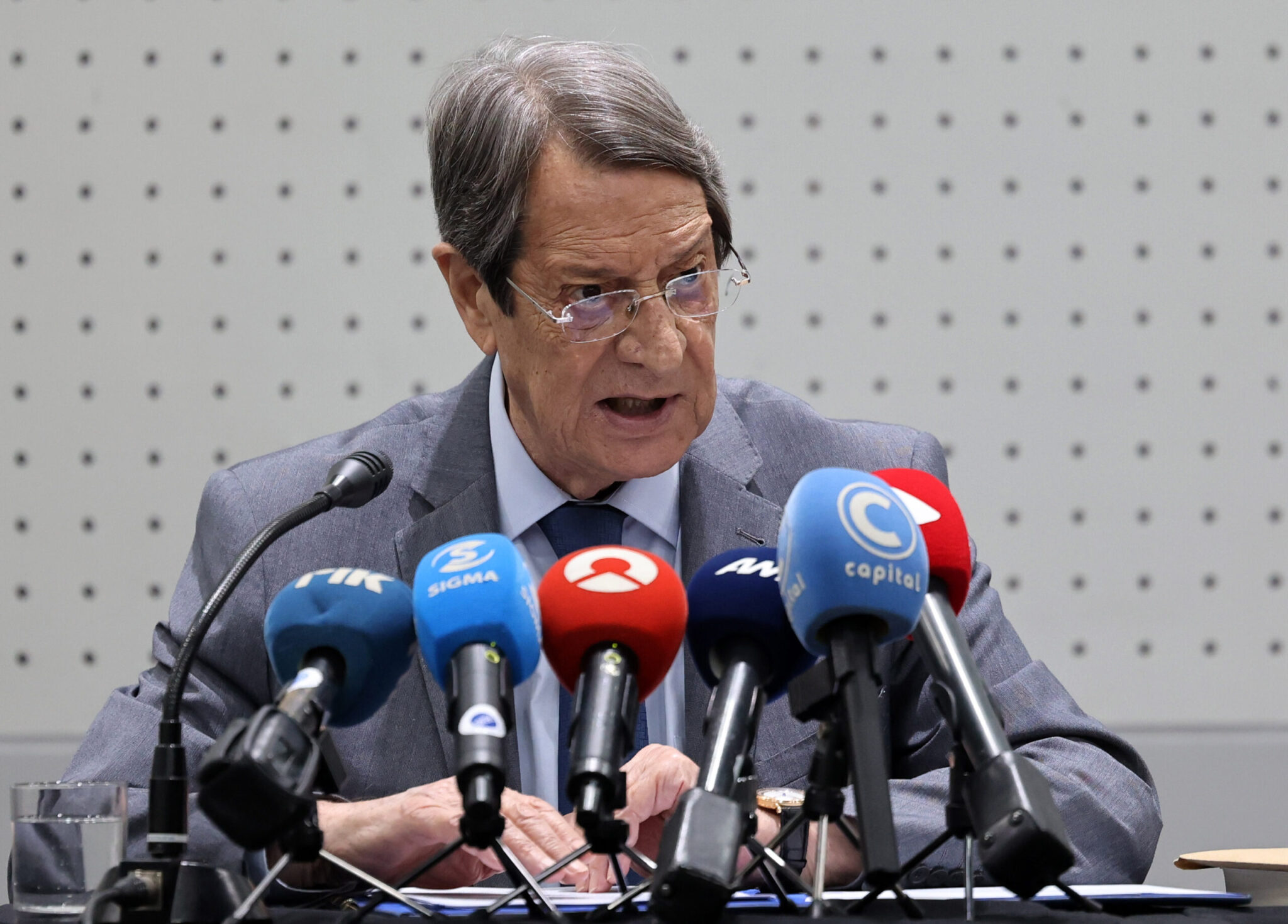 Highlights from Anastasiades’ press conference: Immunity, the “elephant,” and jet travel