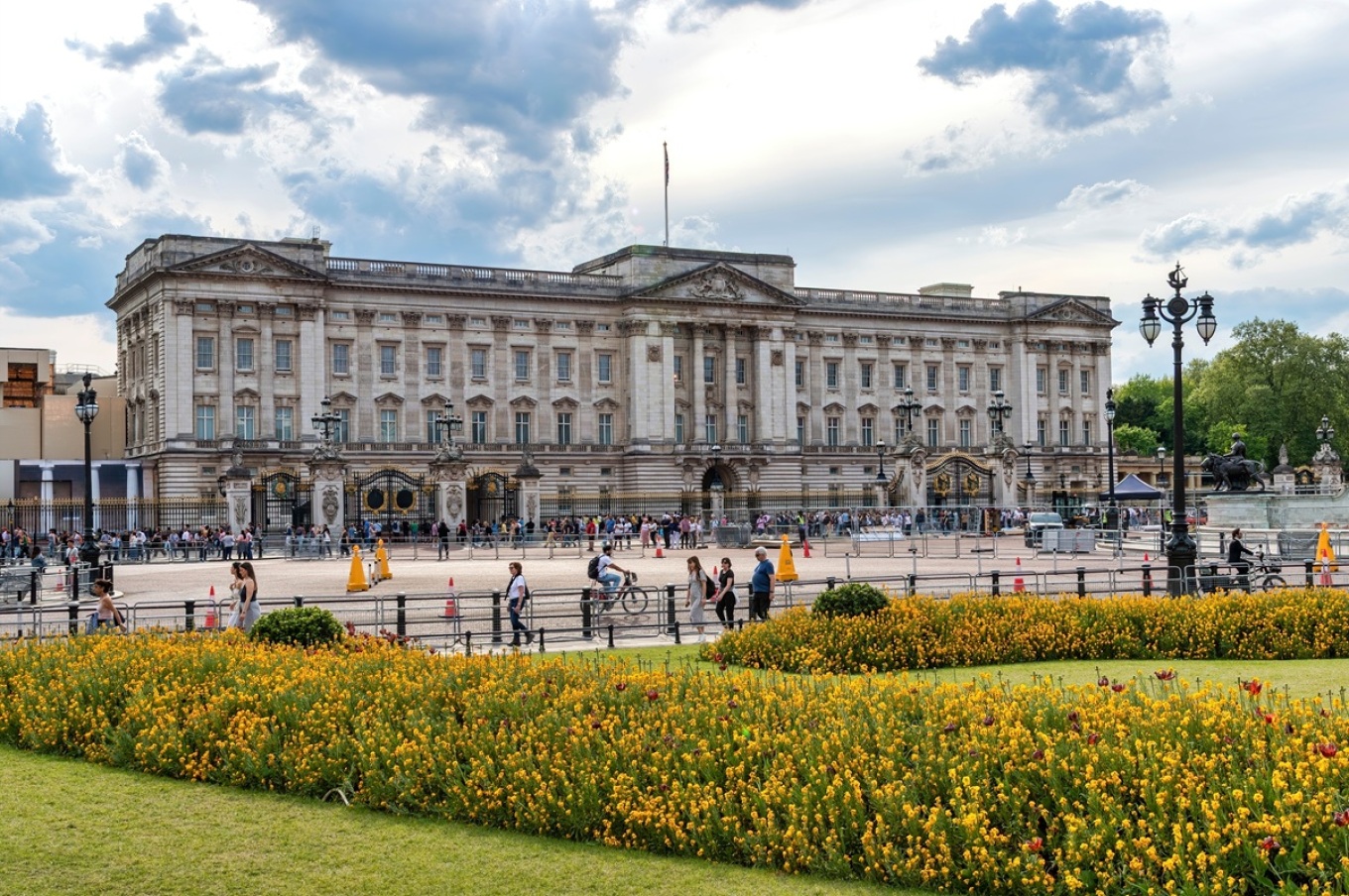 End of a 200-year tradition: King Charles will not move into Buckingham Palace after the renovation