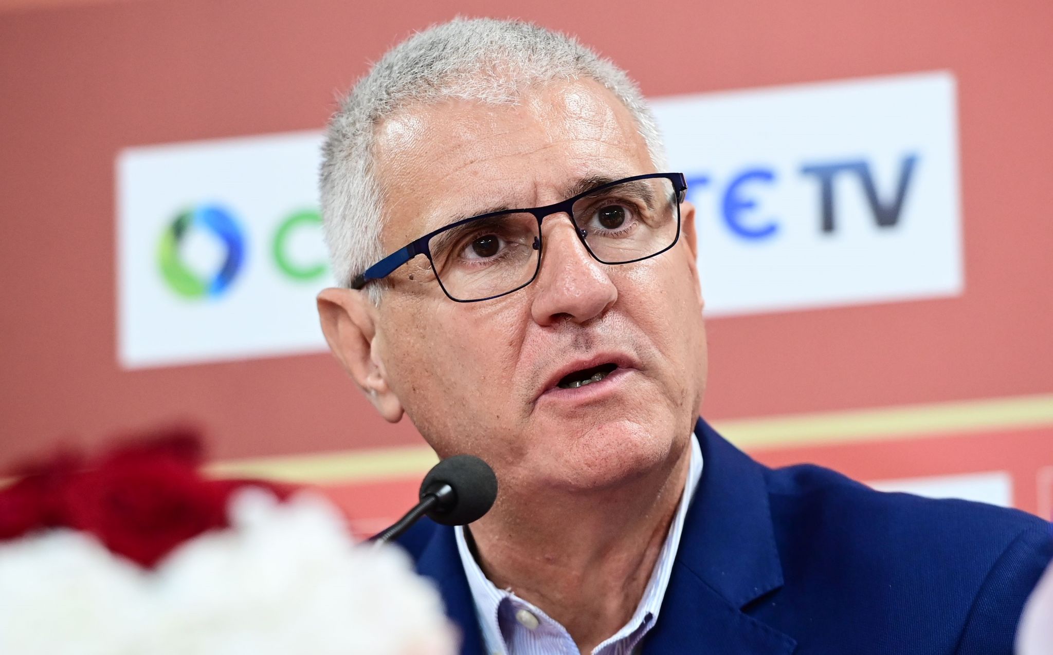 Cordon is in Greece for talks with Olympiacos