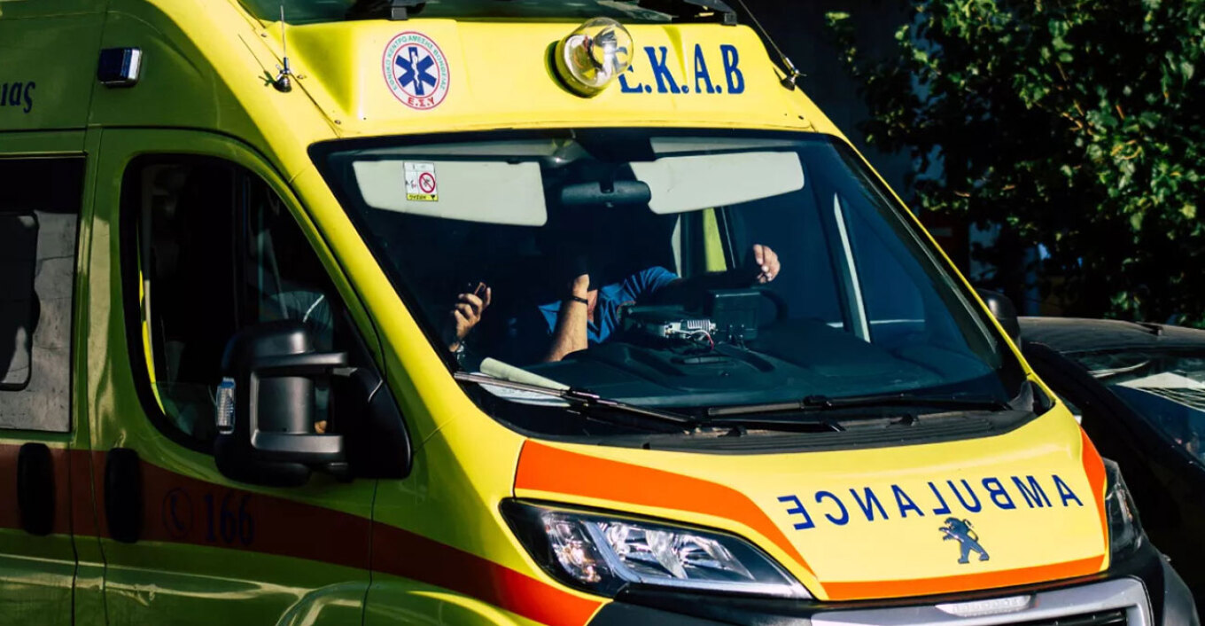 A 32-year-old man in Rethymno "passed away" suddenly; his father found him dead