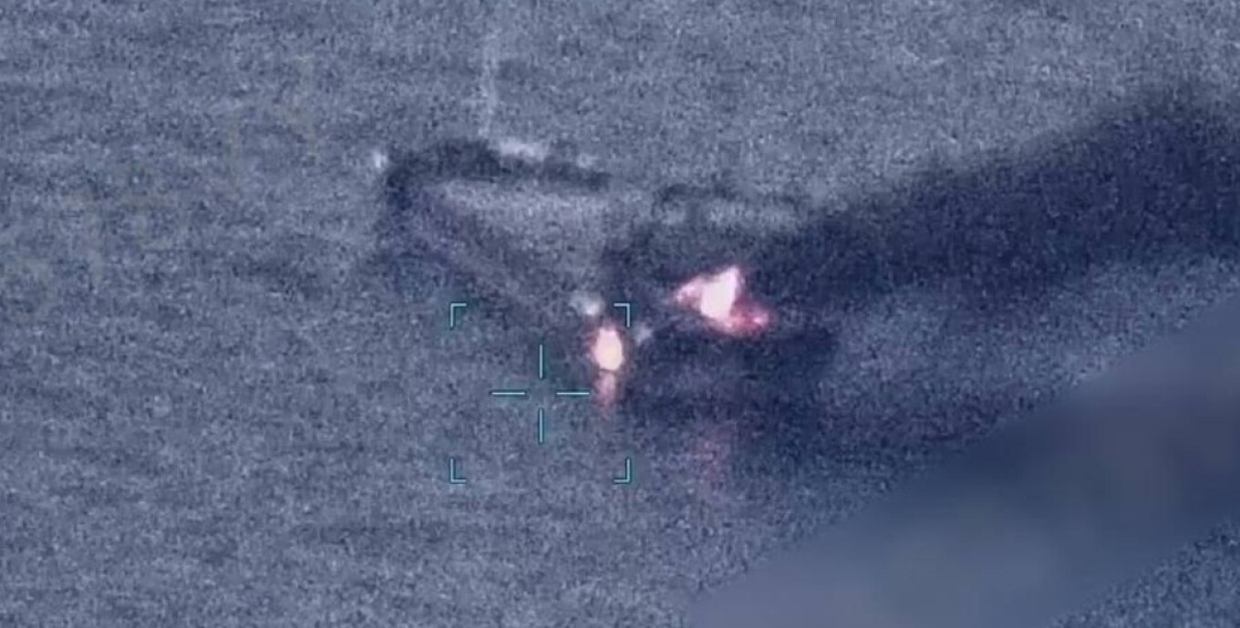 VIDEO: Fire on a cargo ship in the Black Sea; at least one person dead
