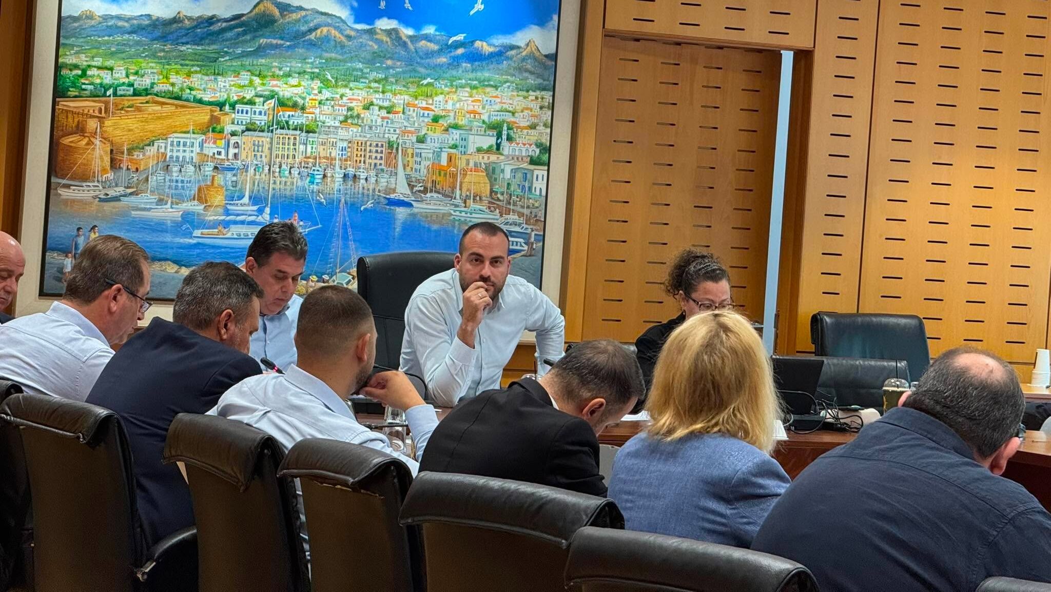 Damianos’s admission in Parliament regarding the “mess” with the TV sets sparked reactions; political parties issue a three-month ultimatum