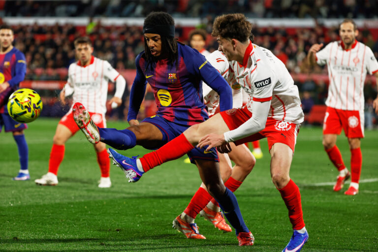Olympiacos: Joel Roca’s time is up – Amrabat is the main target, and there are developments regarding André Luís