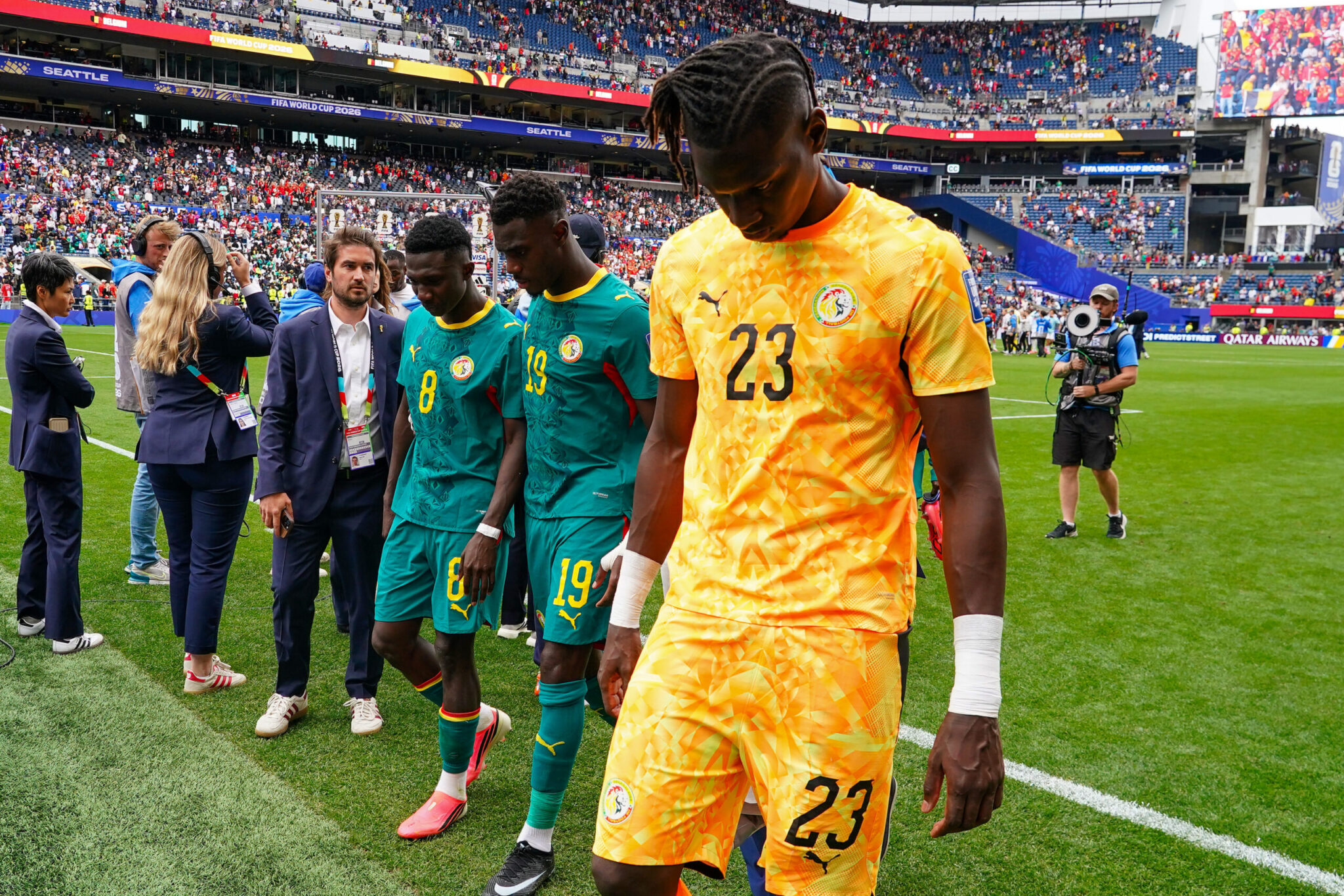 The Senegalese delegation is stranded in Seattle and cannot find a flight home