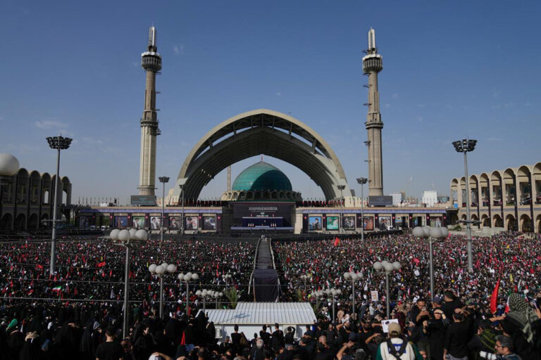 The public viewing of Ayatollah Ali Khamenei's body has begun; thousands of believers are flocking to the mosque
