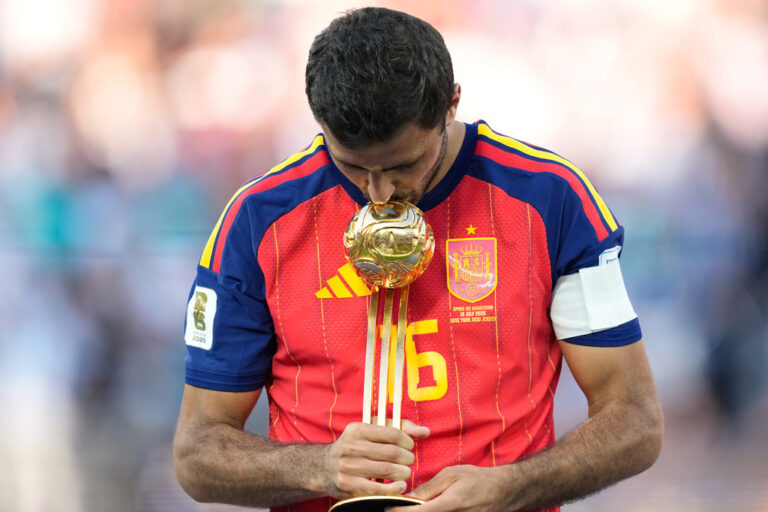 He won that one, too: Rodri Named World Cup MVP (VIDEO)