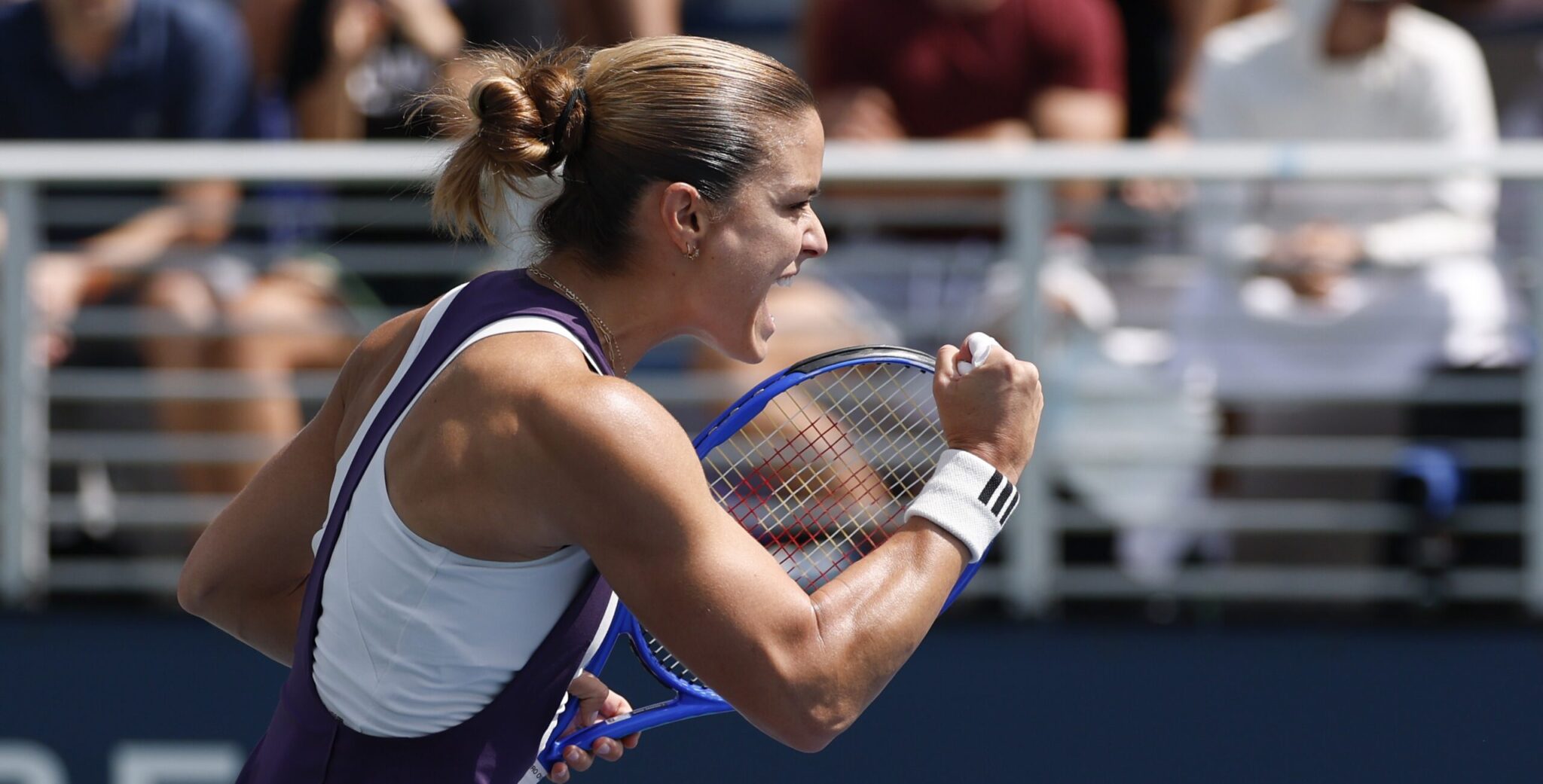 Sakkari is unstoppable; she defeated Parks and is one step away from the final in Athens
