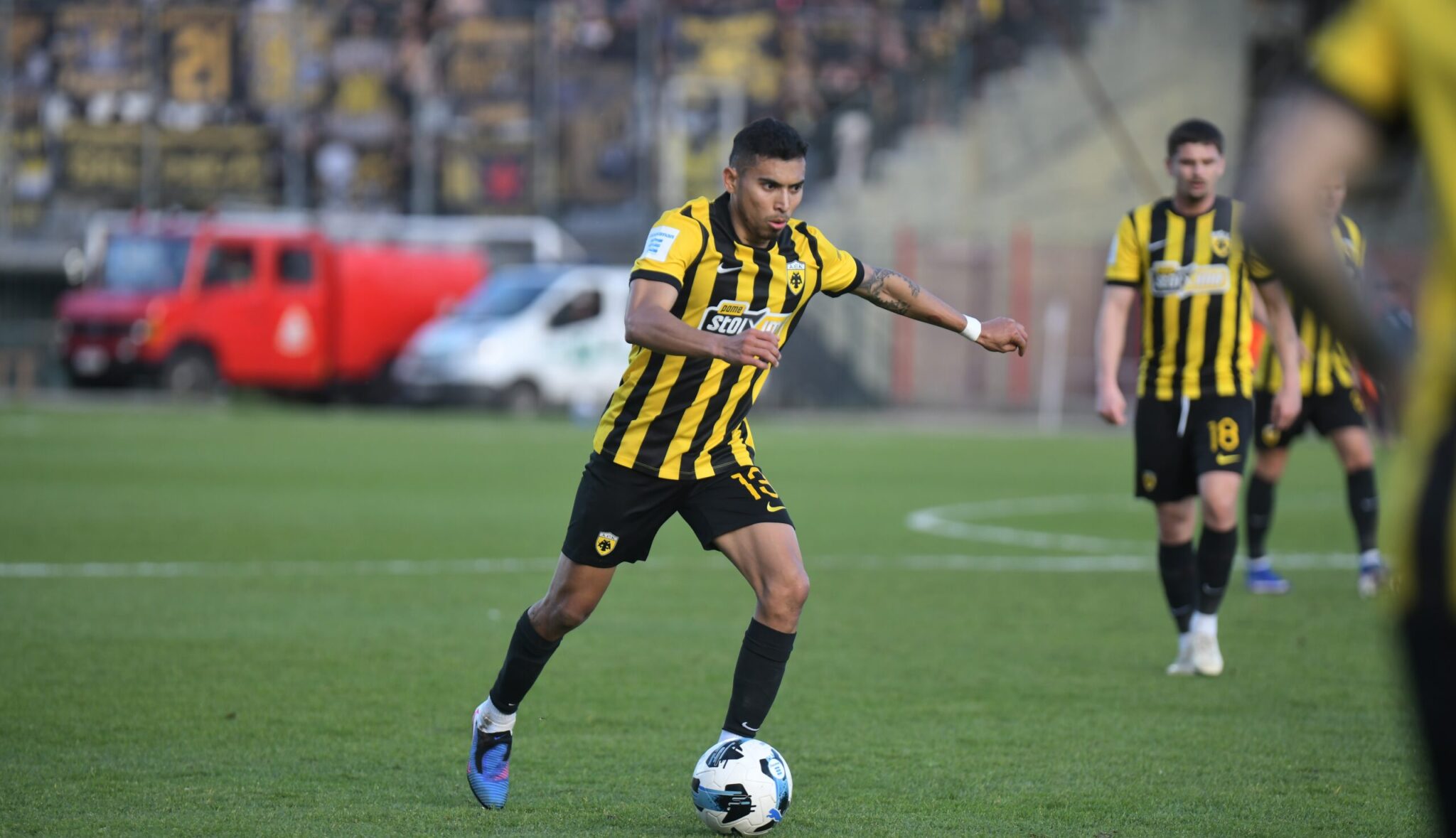 Pineda to Monterrey – Pays 8 million euros to AEK