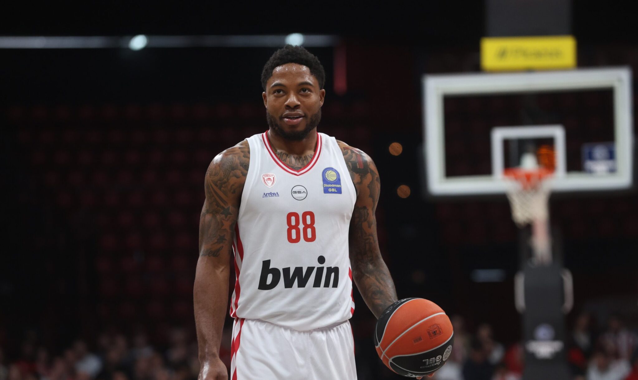 Olympiacos Appeals to the ASEAD Regarding the -2 Points, as Well as Complaints About Jones's Suspension