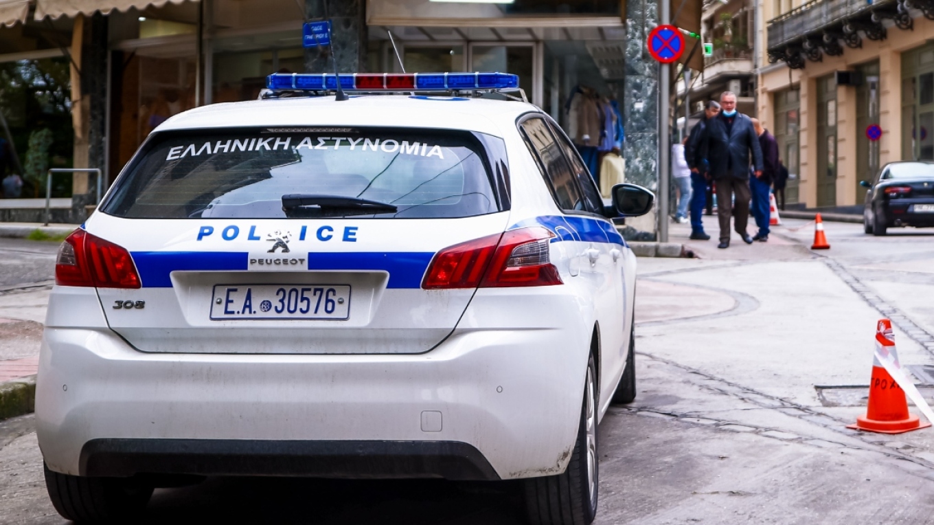 Thriller in Kypseli Involving a Body in a Suitcase: Where the Investigation Is Headed; Autopsy Will Be Crucial