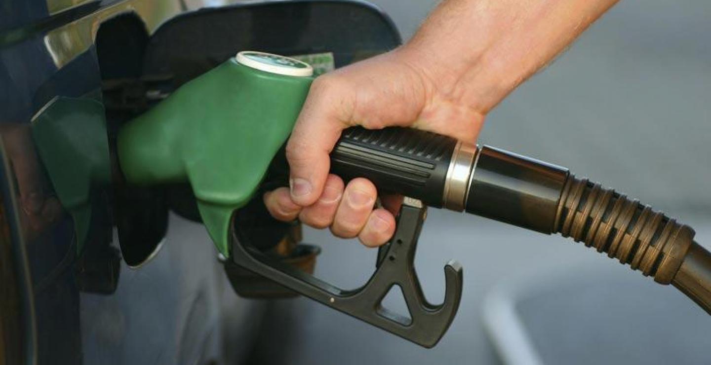 Gas Station Owners Gather Outside the Presidential Palace, Protesting the Decree on Tanker Trucks