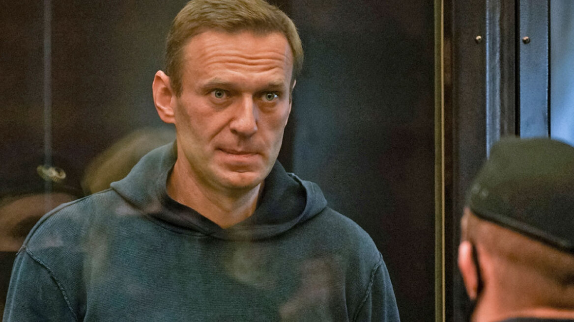 The EU imposes sanctions on six Russian scientists over the chemical poisoning of Navalny