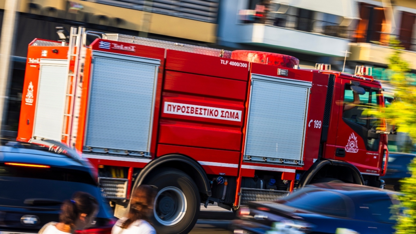 Tragedy in Thessaloniki: The body found after a vehicle fire has been identified as that of a 30-year-old man