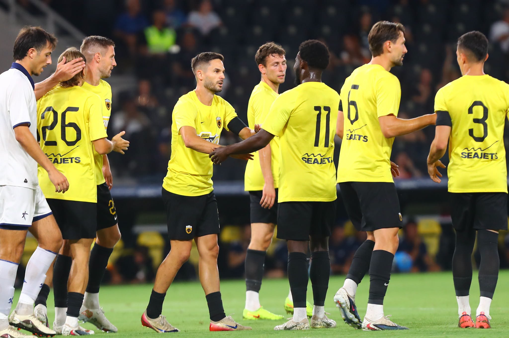 AEK had a successful dress rehearsal, with standout performances by Vitalis and Gacinović
