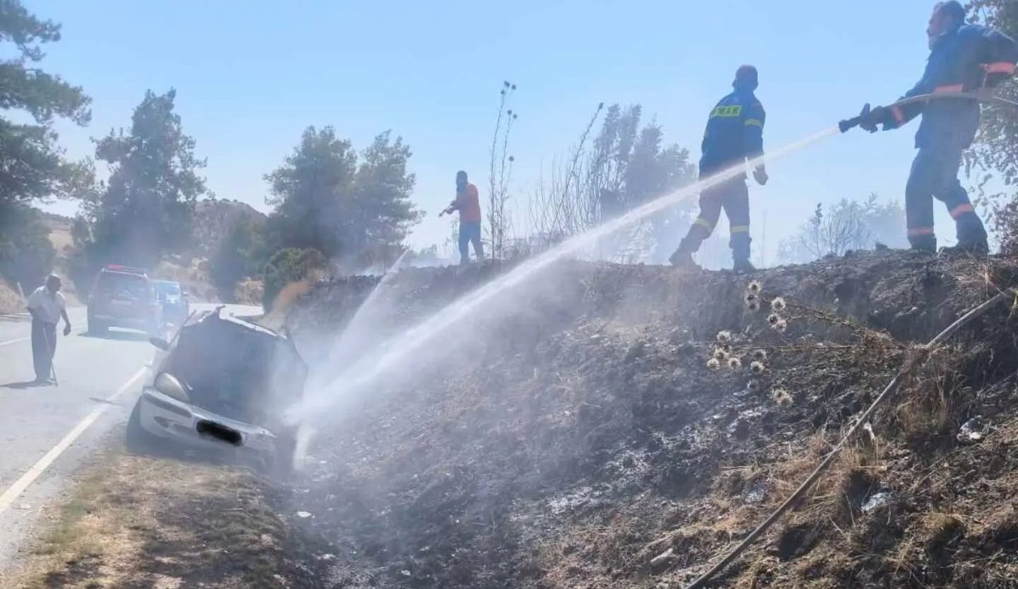 PHOTO: While he was driving, his car caught fire and the flames spread