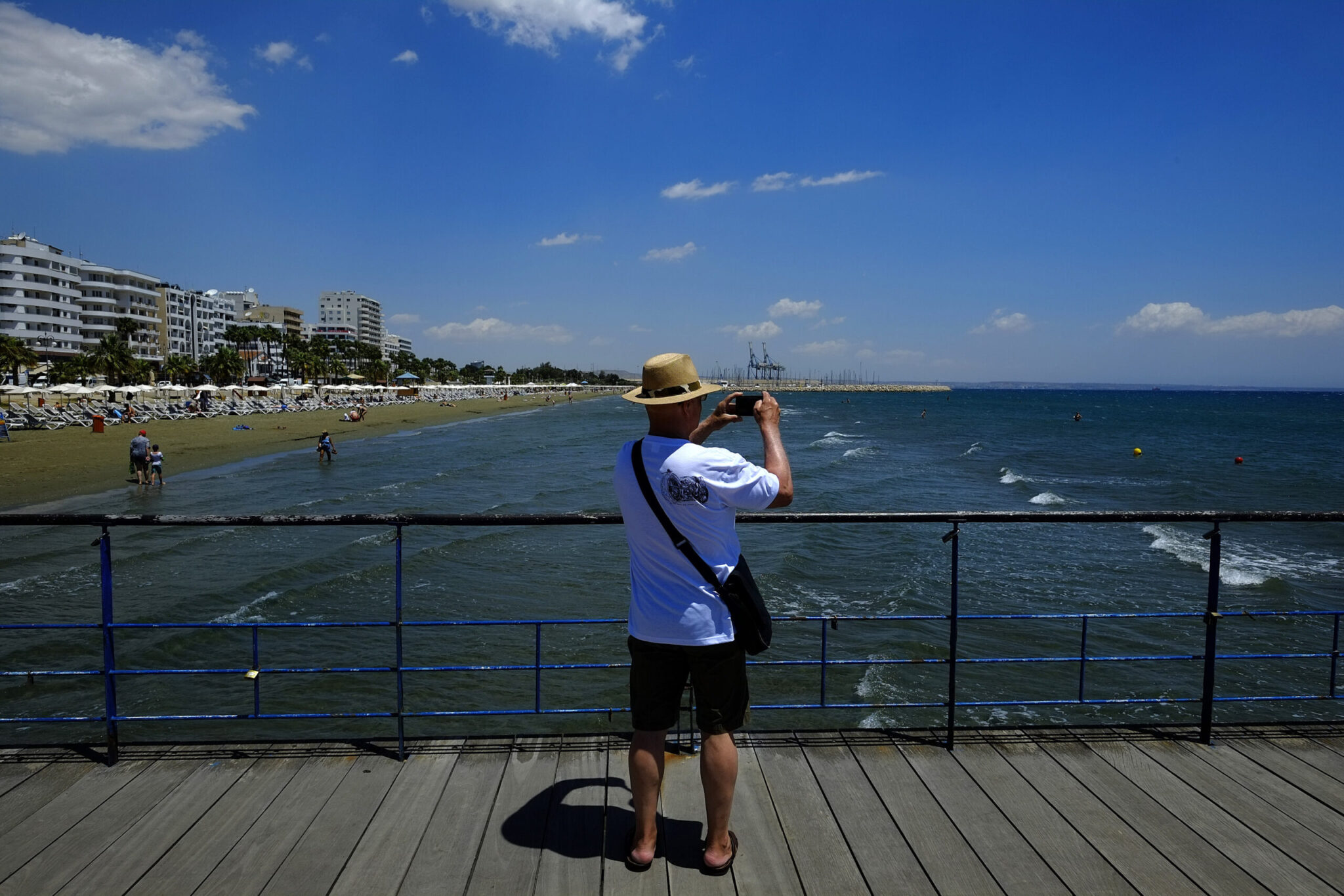 Last-minute bookings prove a lifesaver: Occupancy rates in Limassol at 2025 levels