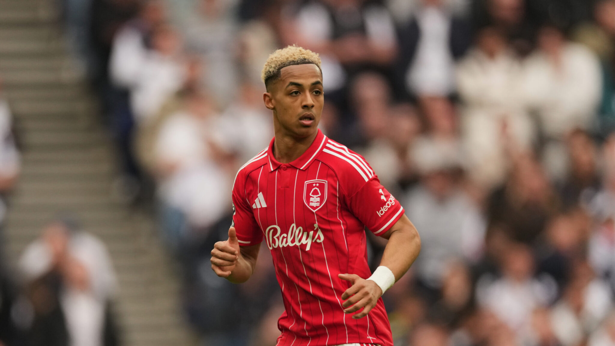 Hutchinson on loan from Nottingham Forest to Milan