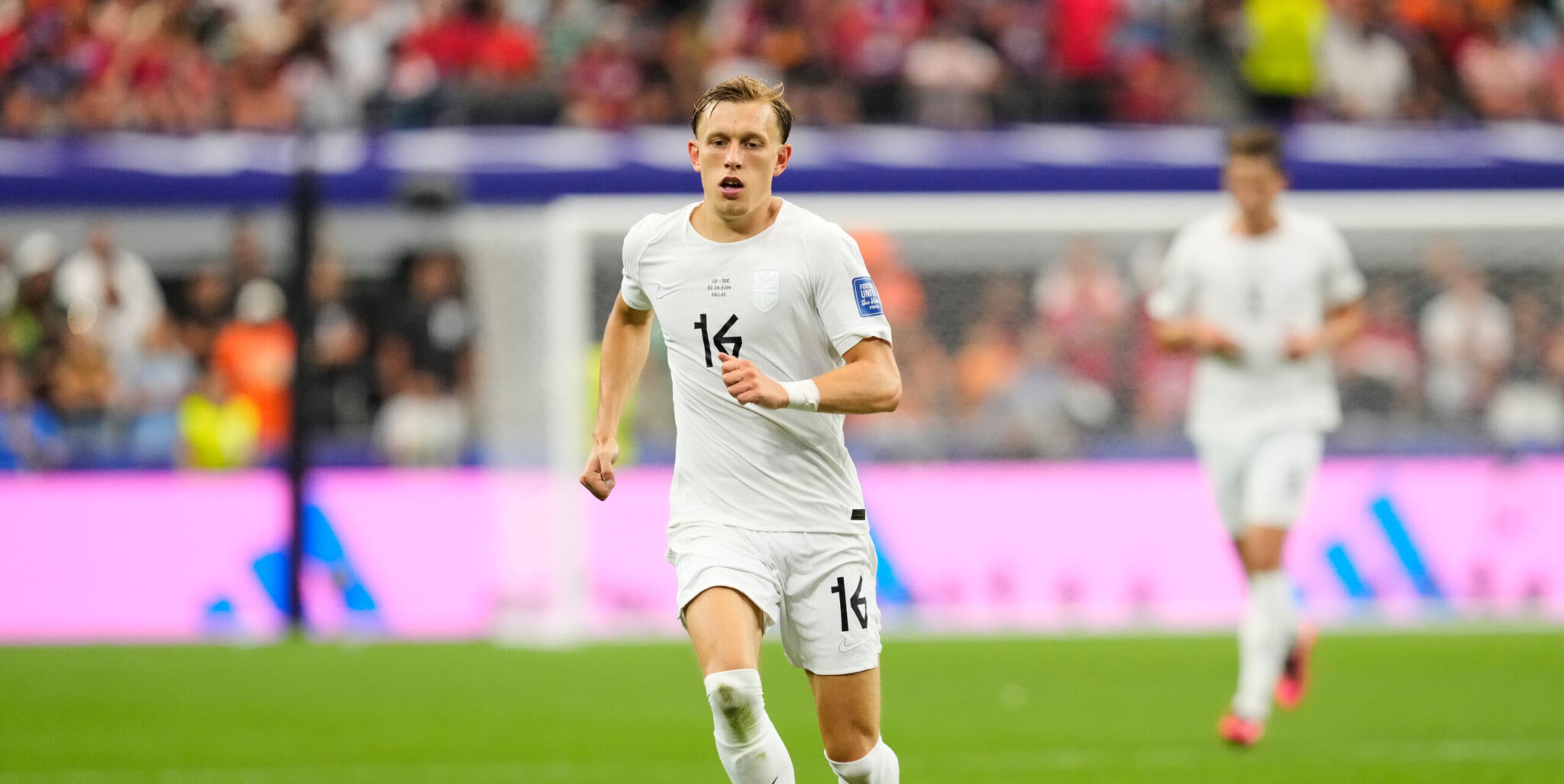 Olympiacos: Announces Pedersen and is “on the hunt” for a midfielder and a winger