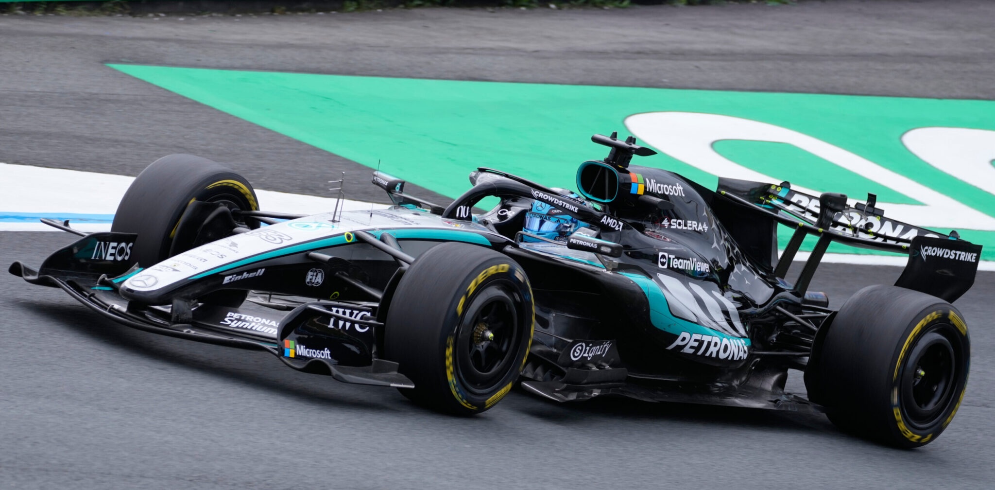 Russell Wins Thrilling Sprint Qualifying in the Netherlands