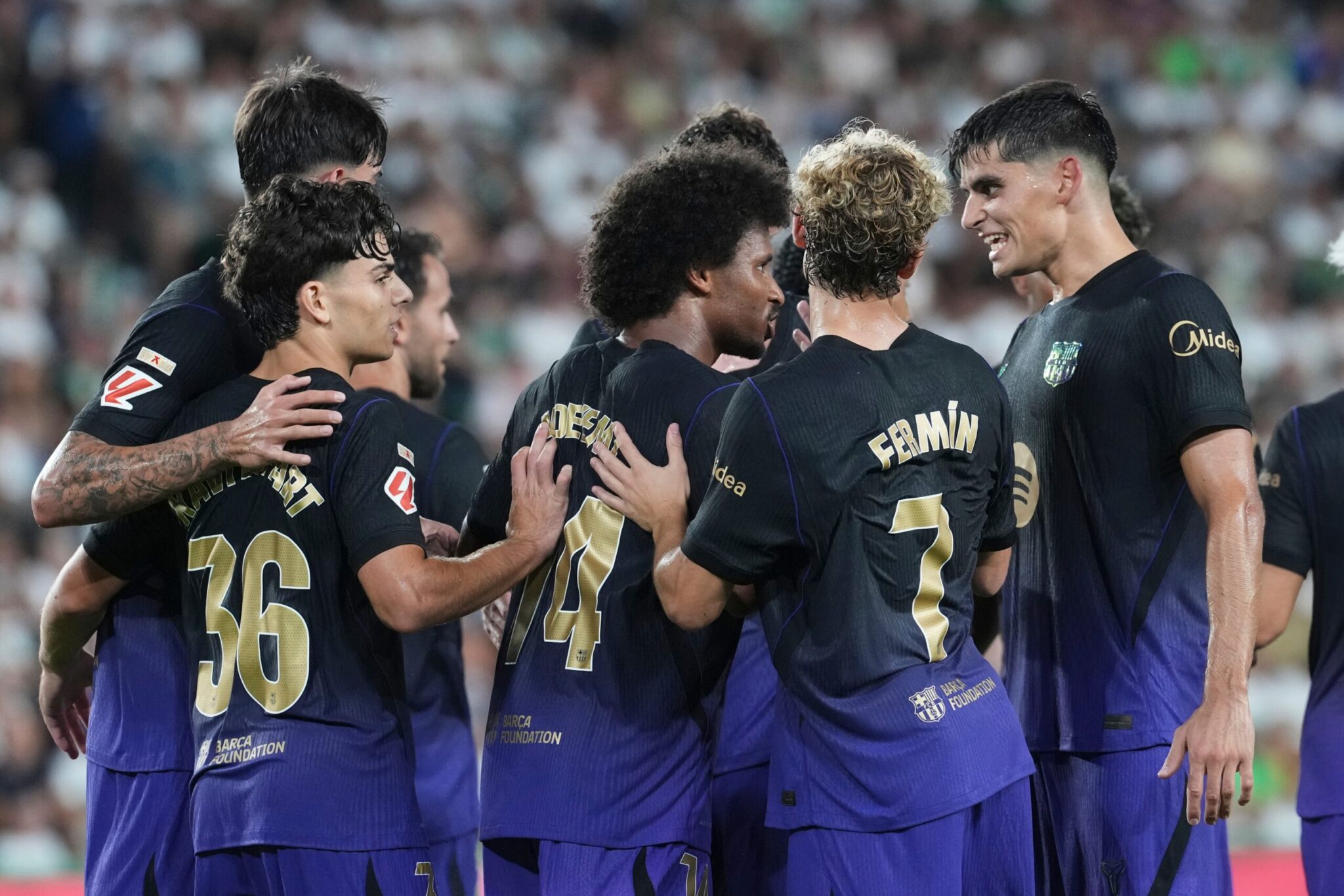 Barcelona's "dominant performance" at Elche's home stadium with a "five-goal victory"
