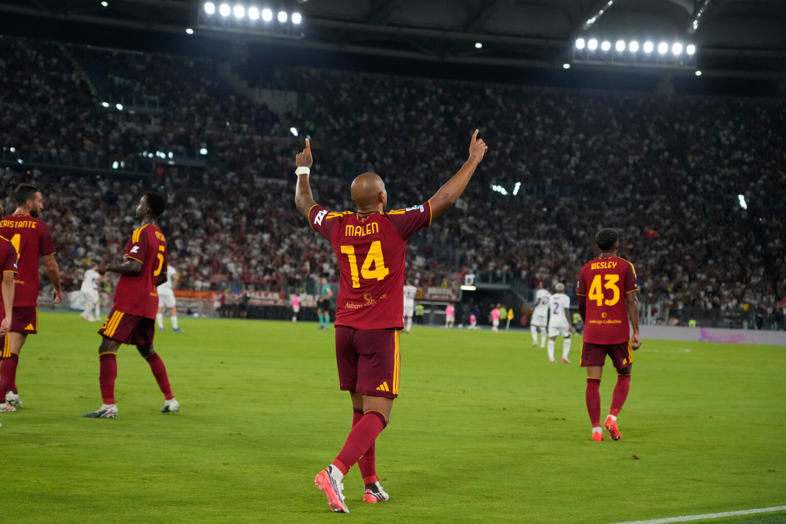 Roma is destined for great things; Malen and Dybala tore Fiorentina to shreds
