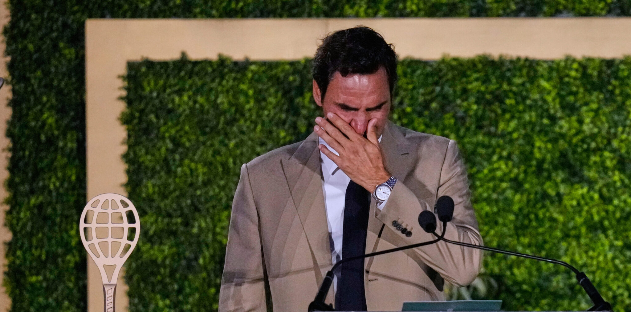 Federer Inducted into the Tennis Hall of Fame (VIDEO)