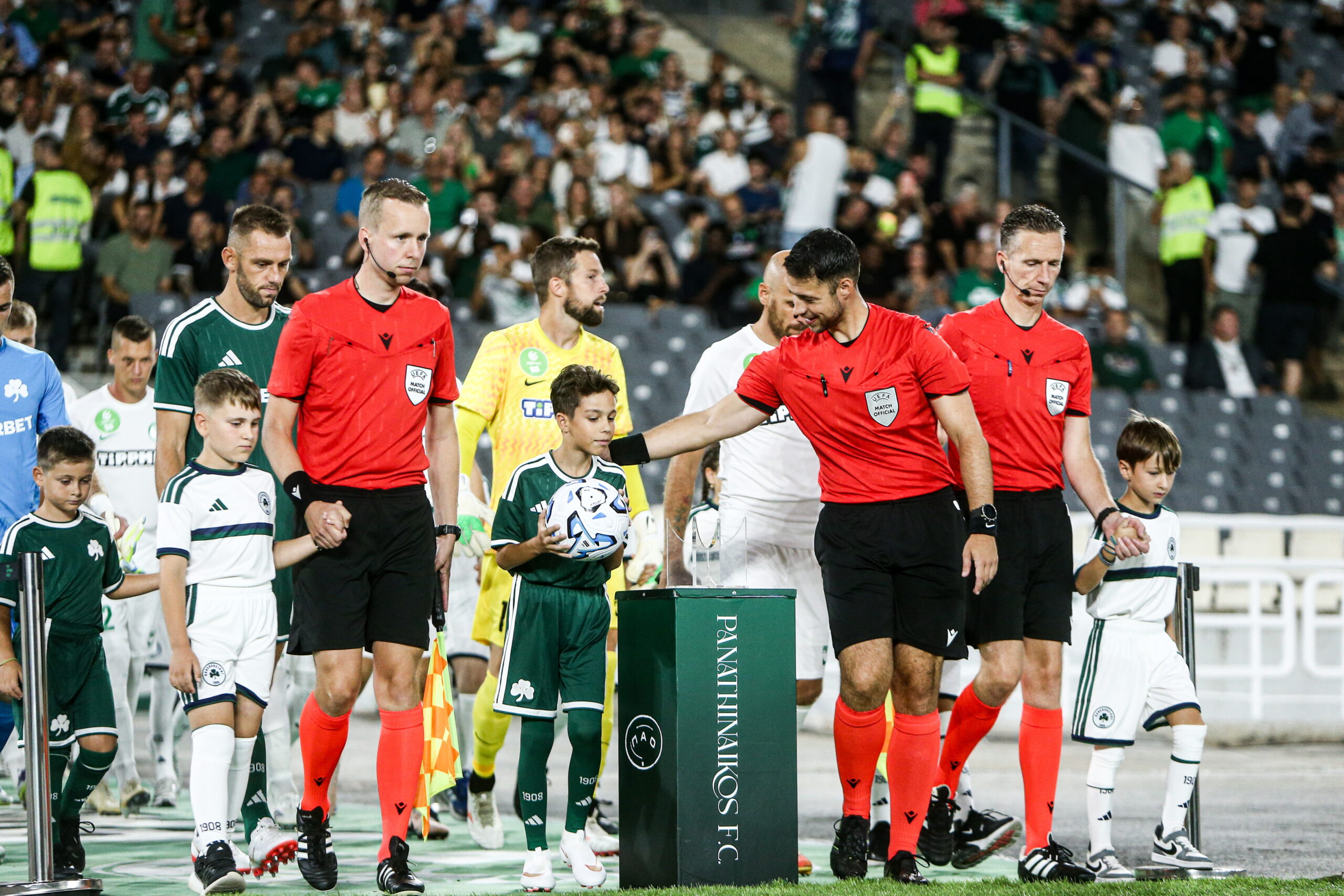 Panathinaikos Expresses Strong Discontent with UEFA Over Refereeing Decisions – “They Show a Lack of Respect”