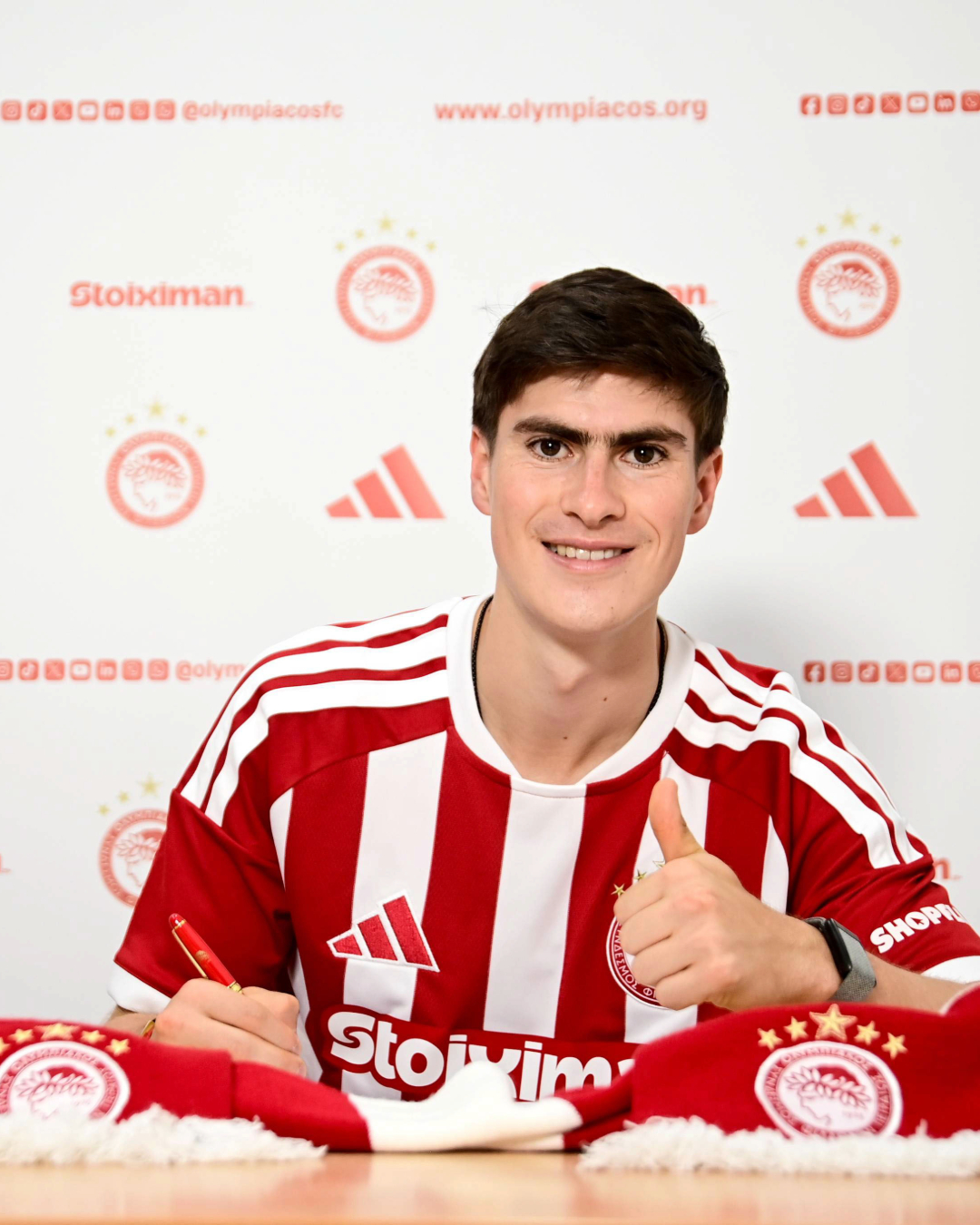 Armando González Officially Joins Olympiacos