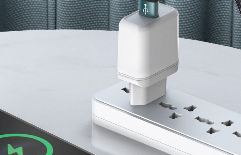 Be Careful with Chargers and Extension Cords: How to Use Them Safely