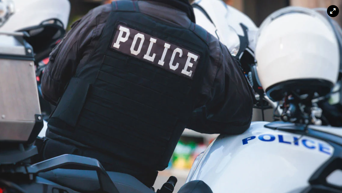 A police officer was arrested for raping his ex-girlfriend in Thessaloniki
