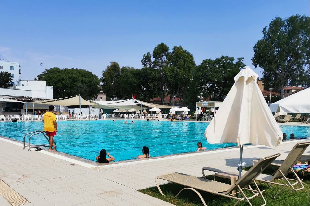 The "Lellos" pool is closing temporarily; when will it reopen?