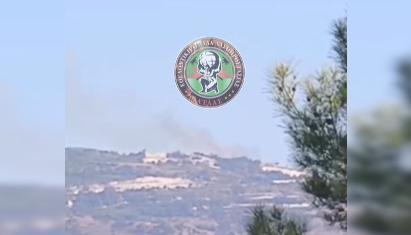 A fire broke out next to a construction site in Statos-Agios Fotios