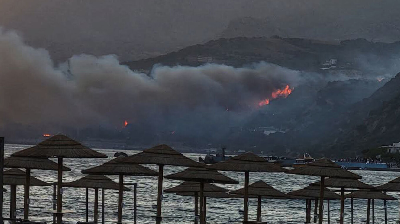 Rethymno and Kos Are Engulfed in Flames; Villages Are Being Evacuated (VIDEO & PHOTOS)