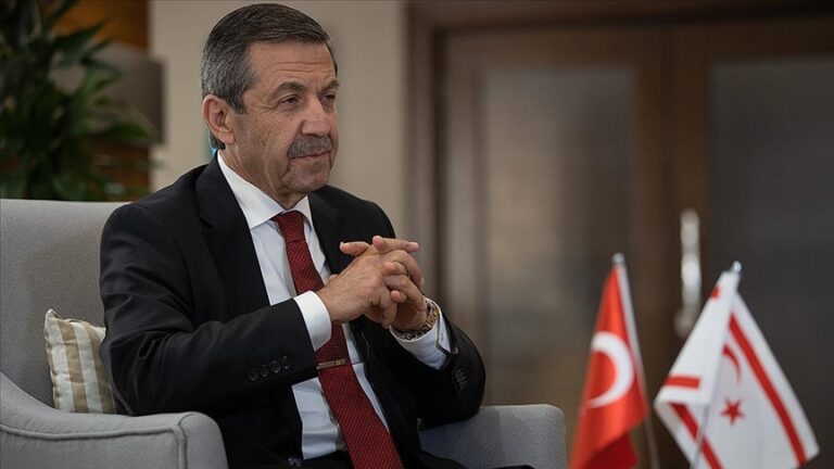 In the occupied territories, the commander of the Turkish Army met with Ertuğruloğlu