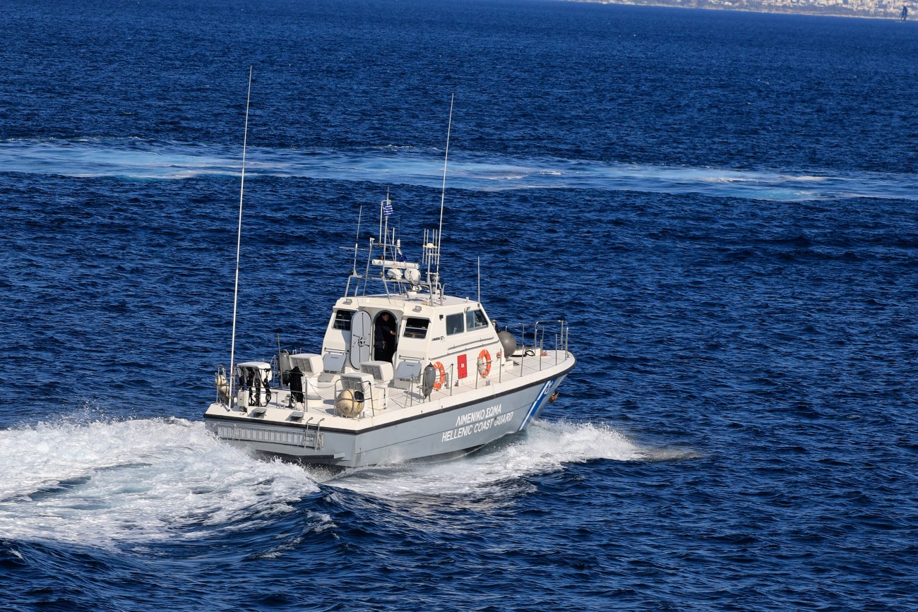 Thriller in Naxos: Body wearing a diving suit and flippers found in the sea