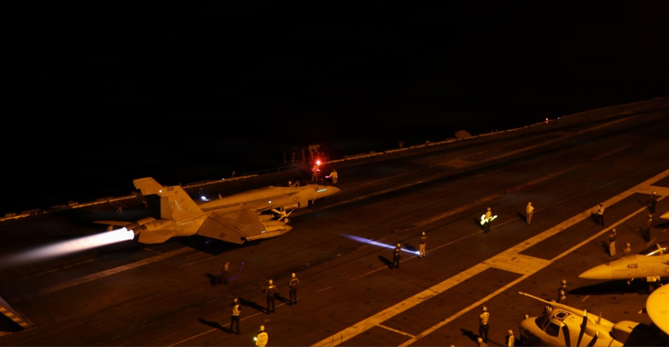 New Tensions in the Strait of Hormuz: The U.S. Bombed Larak, Iran Struck Bases in Jordan