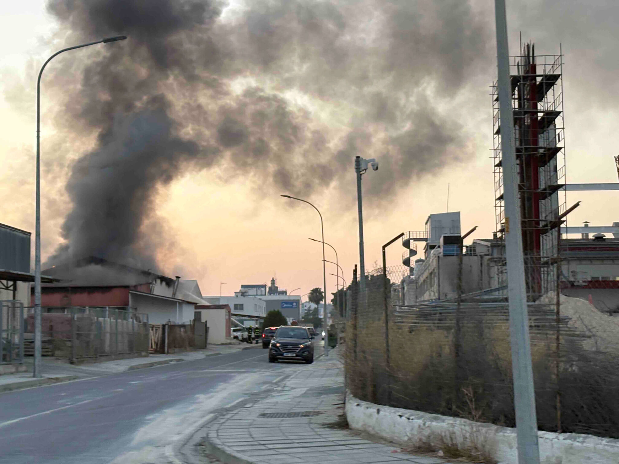 A fire at a factory in Aradippou left extensive damage in its wake; an investigation into the cause is underway