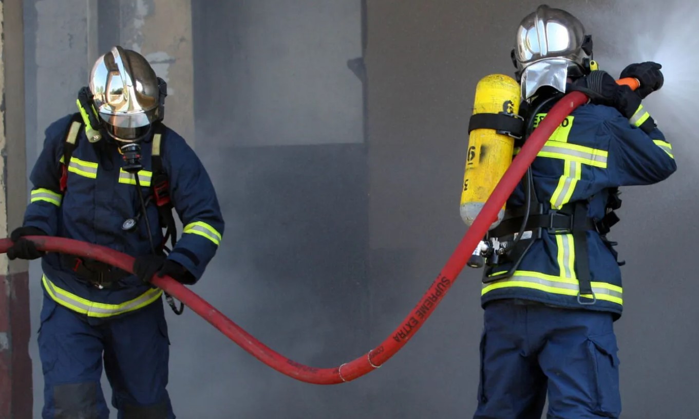 How many firefighters are there in Cyprus in total?