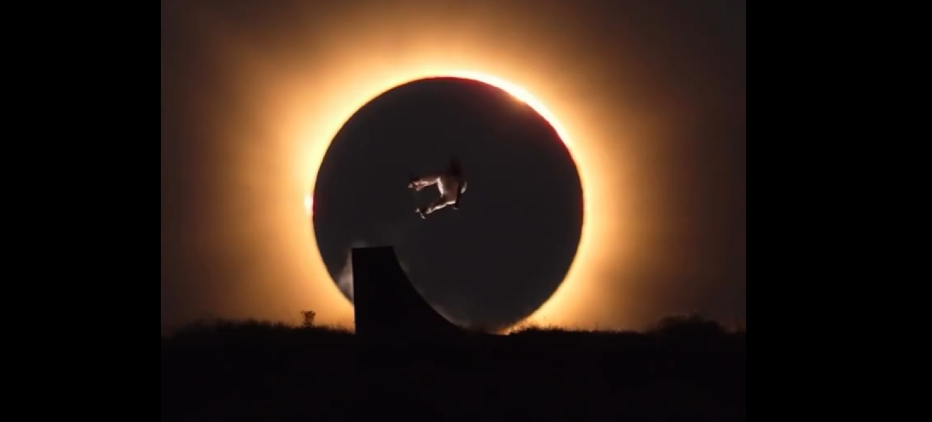 VIDEO: Olympic skateboarding champion in Spain synchronized his performance with the solar eclipse