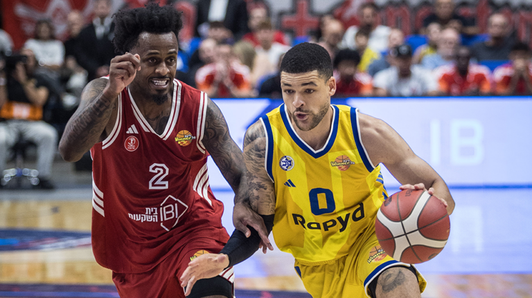 Maccabi defeated Hapoel by 100 points and claimed its first title of the season
