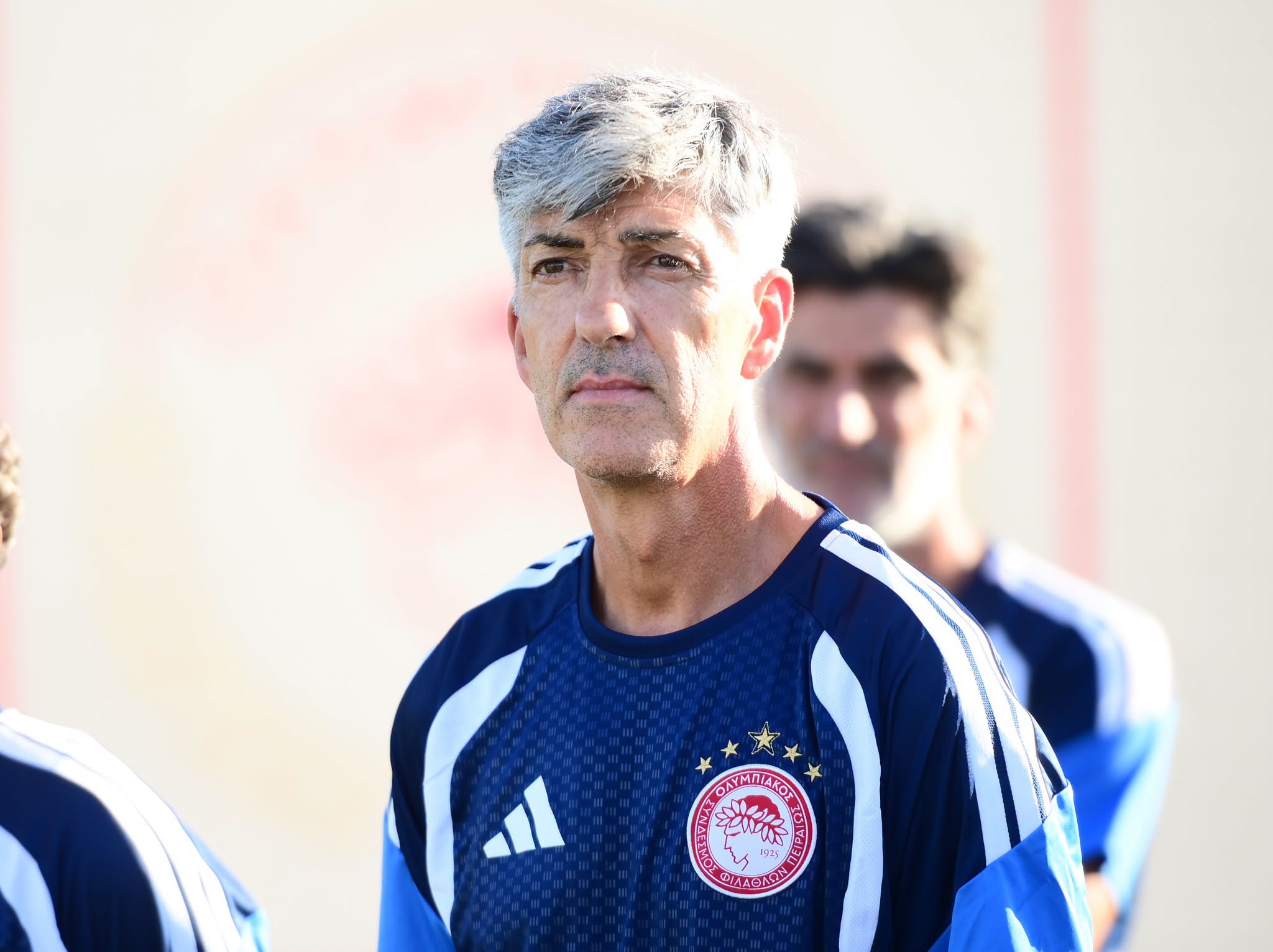 Olympiacos: First “red-and-white” training session for Imanol Alguacil (PHOTO)