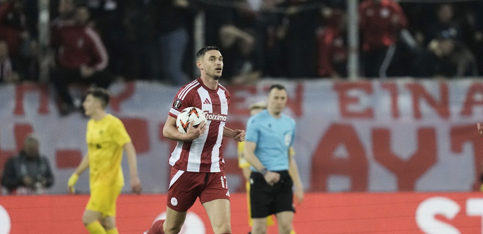 Olympiacos has added Yaremchuk to its European roster