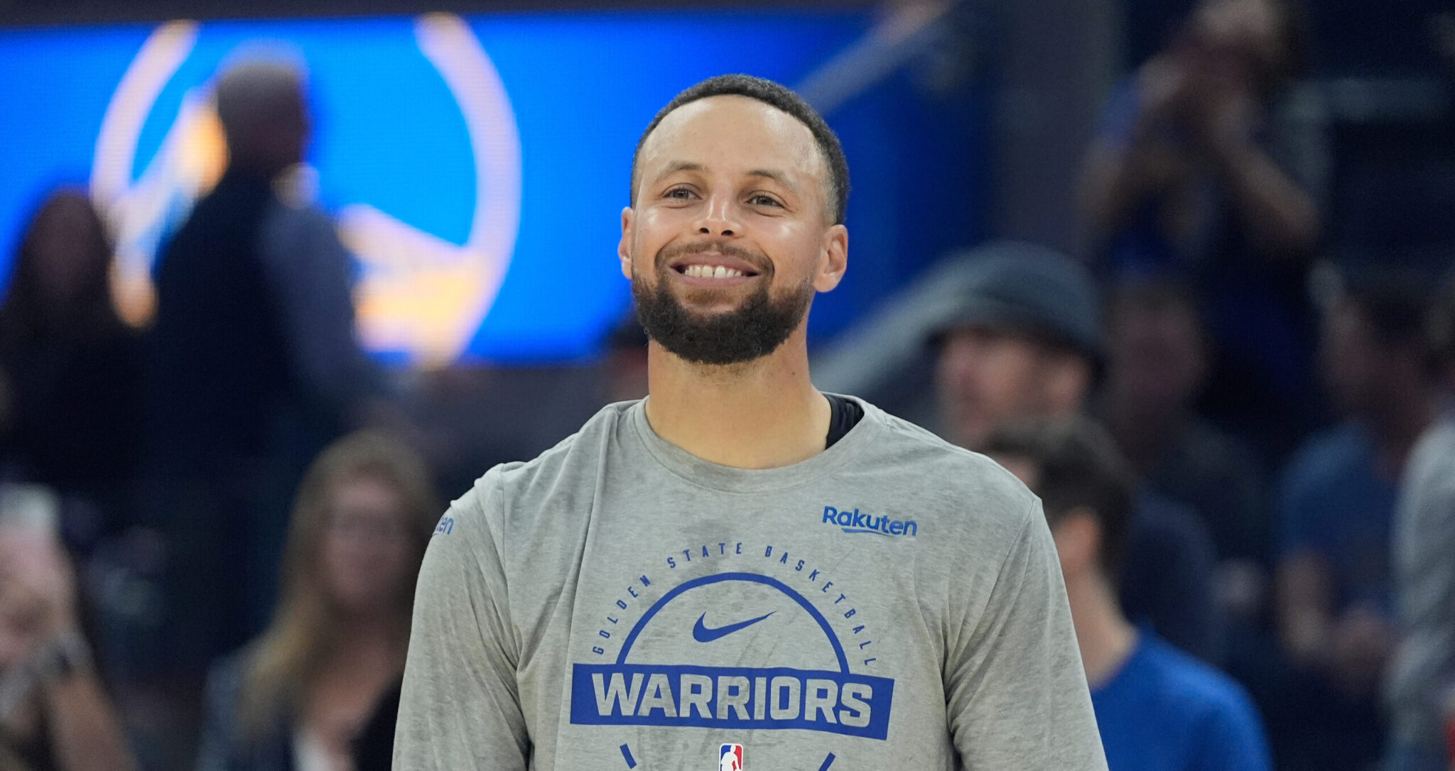 Curry Stays with the Warriors – Signs a Two-Year Extension