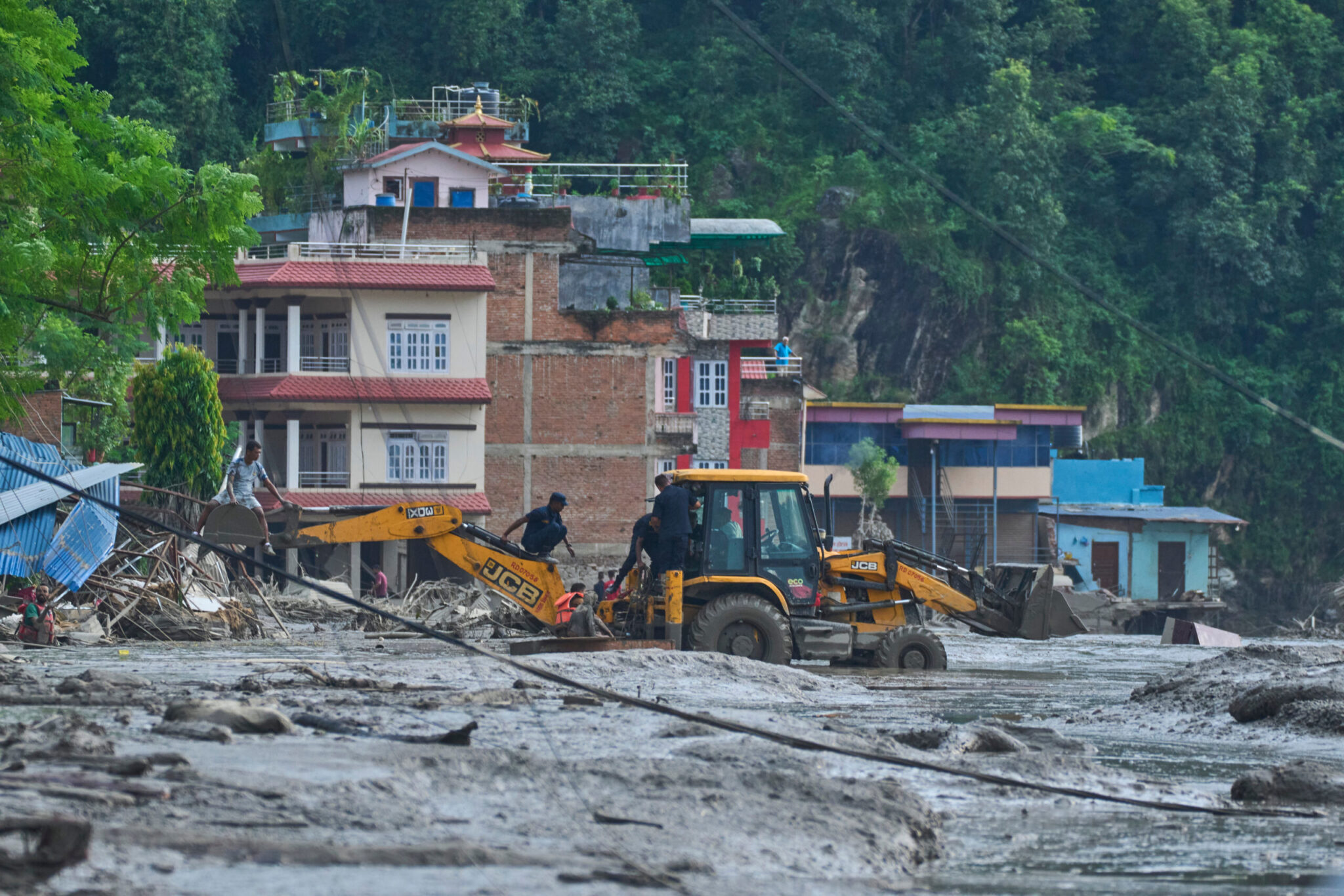 A Never-Ending Tragedy: Death Toll from the Disaster in Nepal and Tibet Reaches 1,130