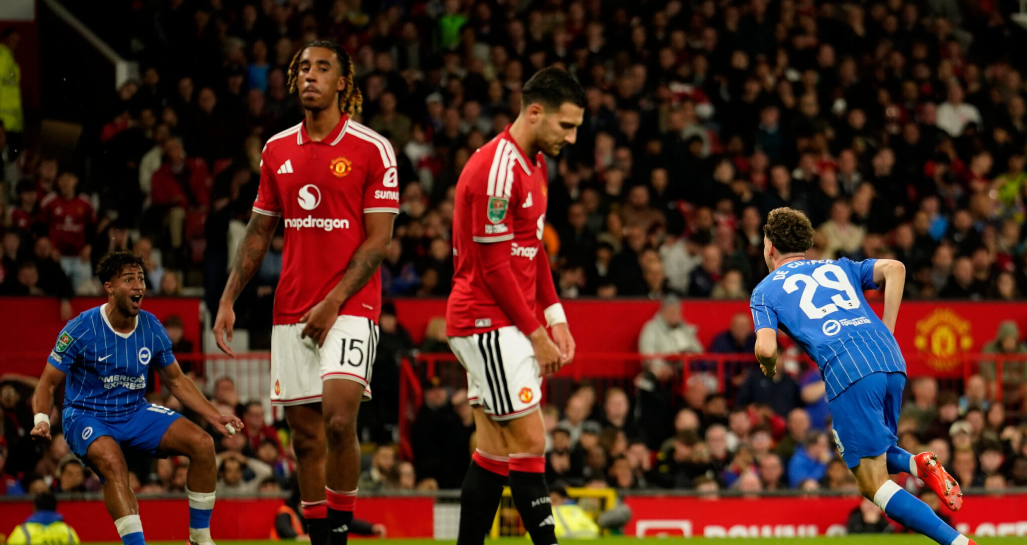 New negative record for United: First loss at Old Trafford after leading by two goals in 50 years
