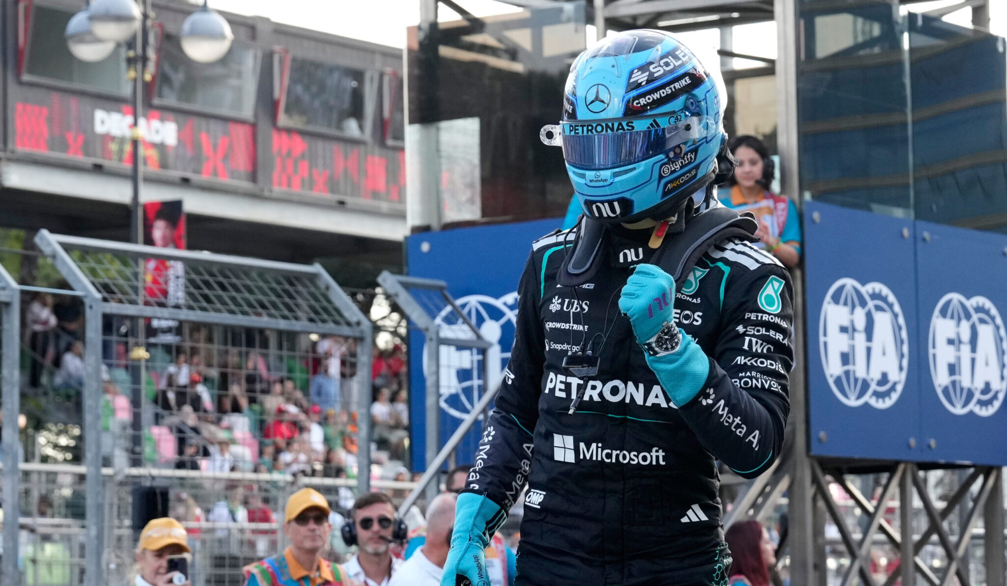 Russell crushed the competition and took pole position in Baku